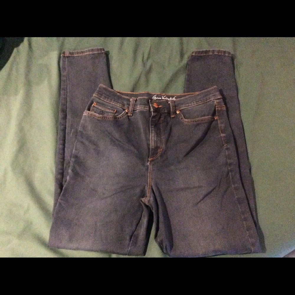 Skinny jeans